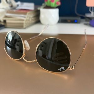 Gold Ray-Ban Round Sunglasses